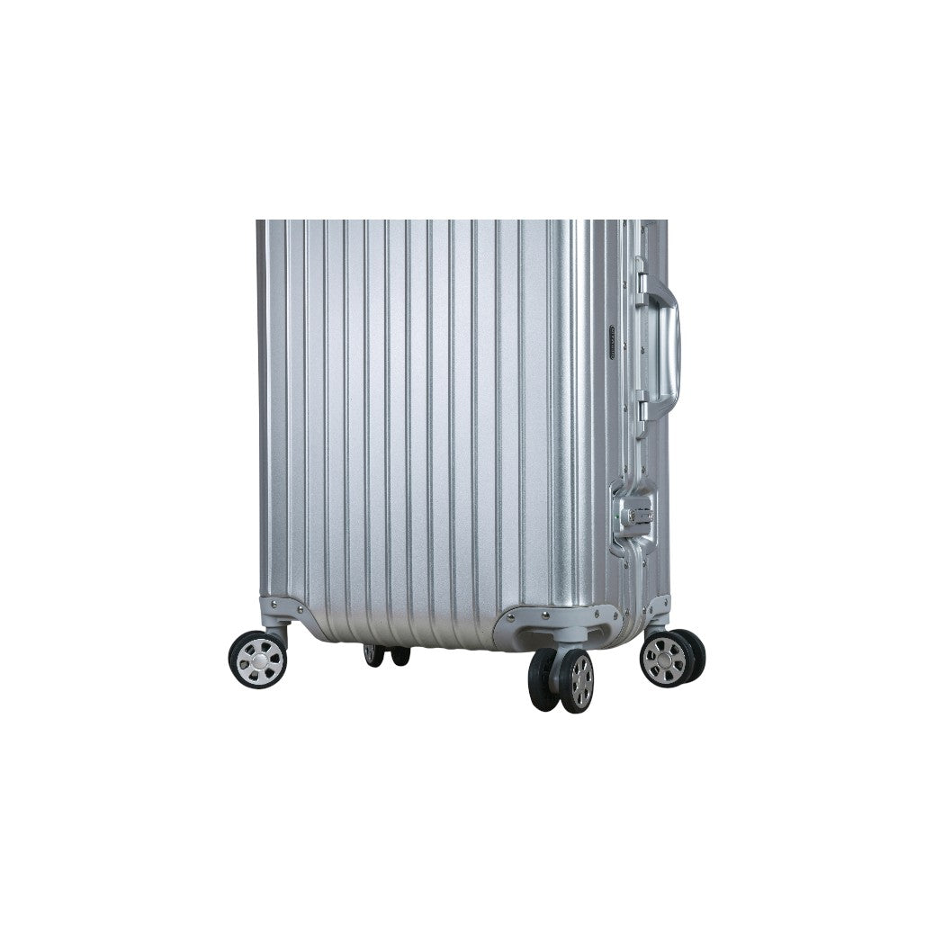 حقيبة أمتعة جيرمان - فضية 24 بوصة